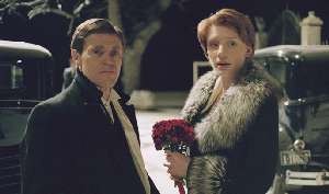 Bryce Dallas Howard and Willem Dafoe try to avoid awkward eye contact after they realise that neither parent was ginger.